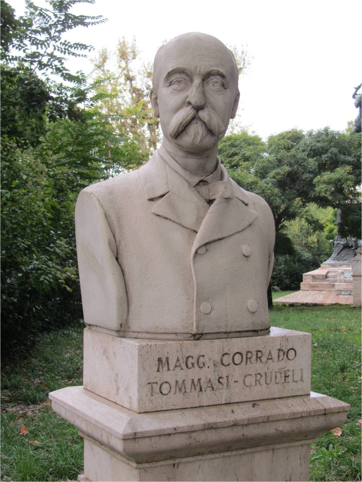 Maggiore Corrado Tommasi Crudeli's bust copy 2.jpg